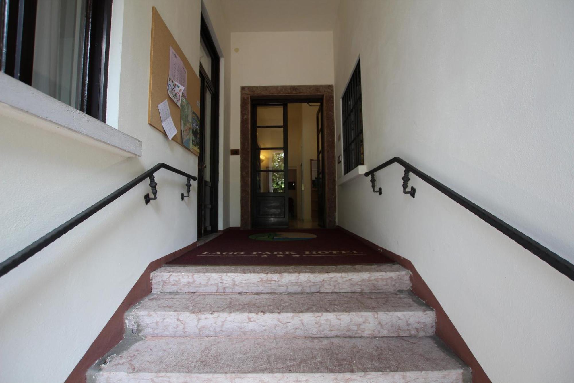 Lago Park Hotel Molveno Ngoại thất bức ảnh