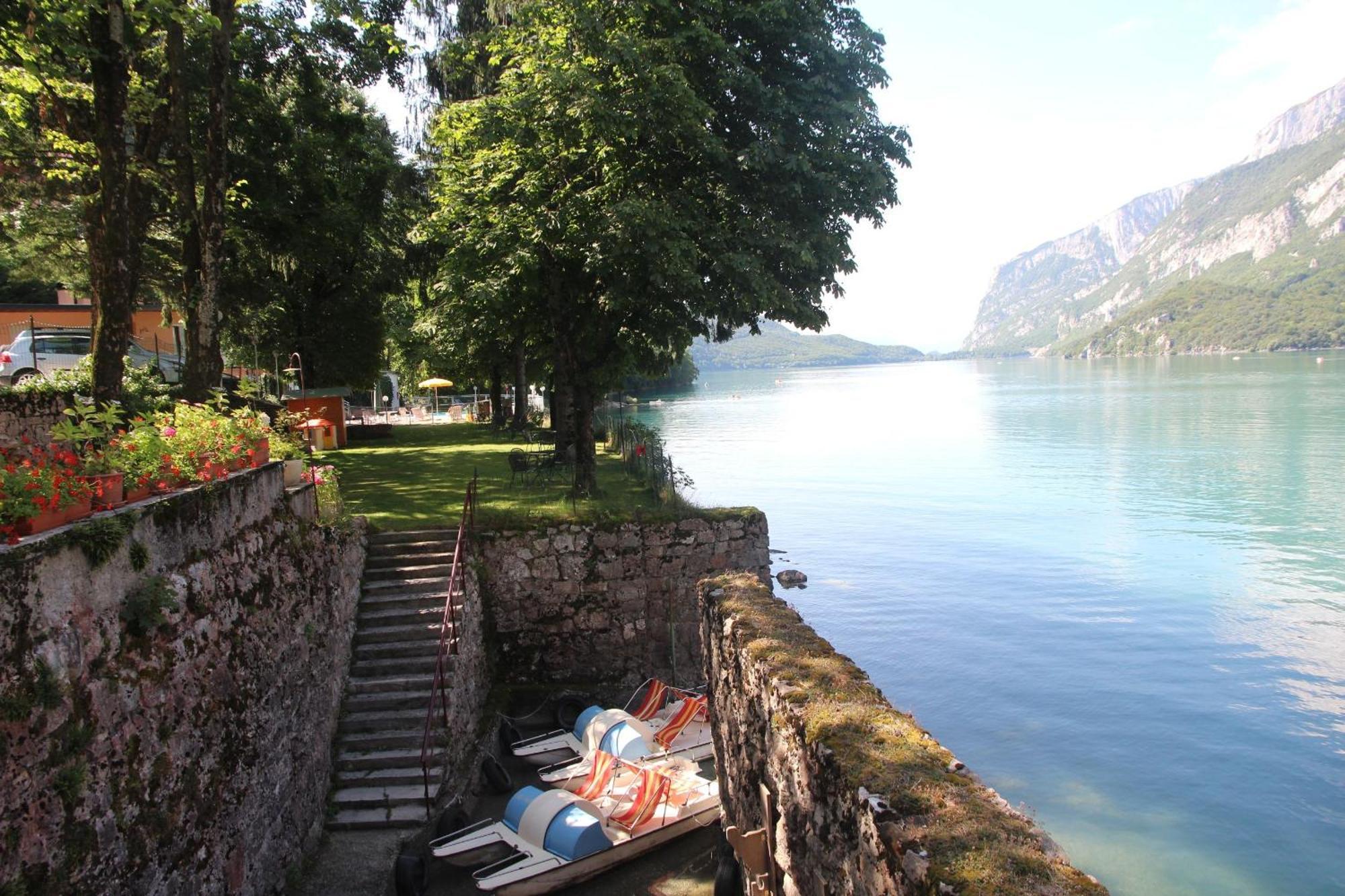 Lago Park Hotel Molveno Ngoại thất bức ảnh
