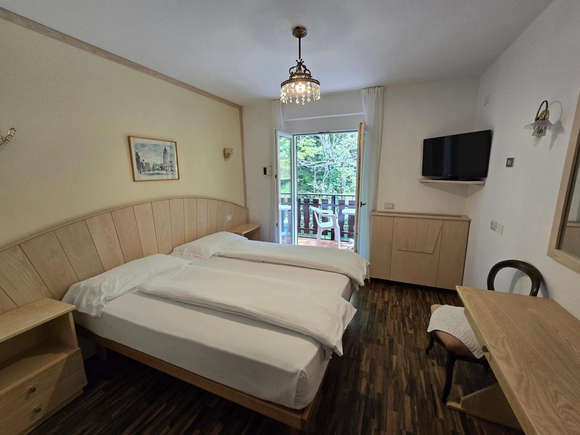 Lago Park Hotel Molveno Ngoại thất bức ảnh