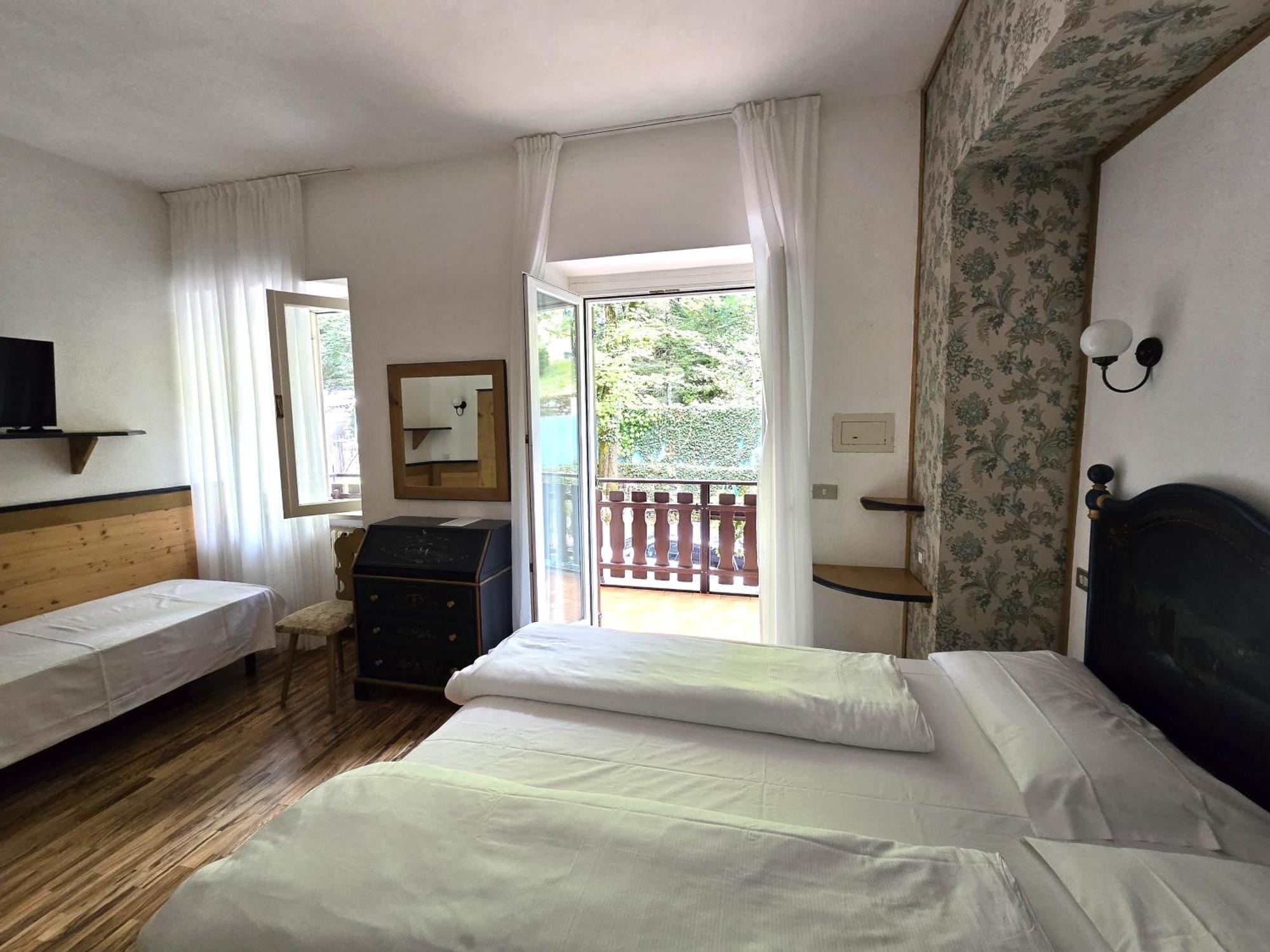Lago Park Hotel Molveno Ngoại thất bức ảnh