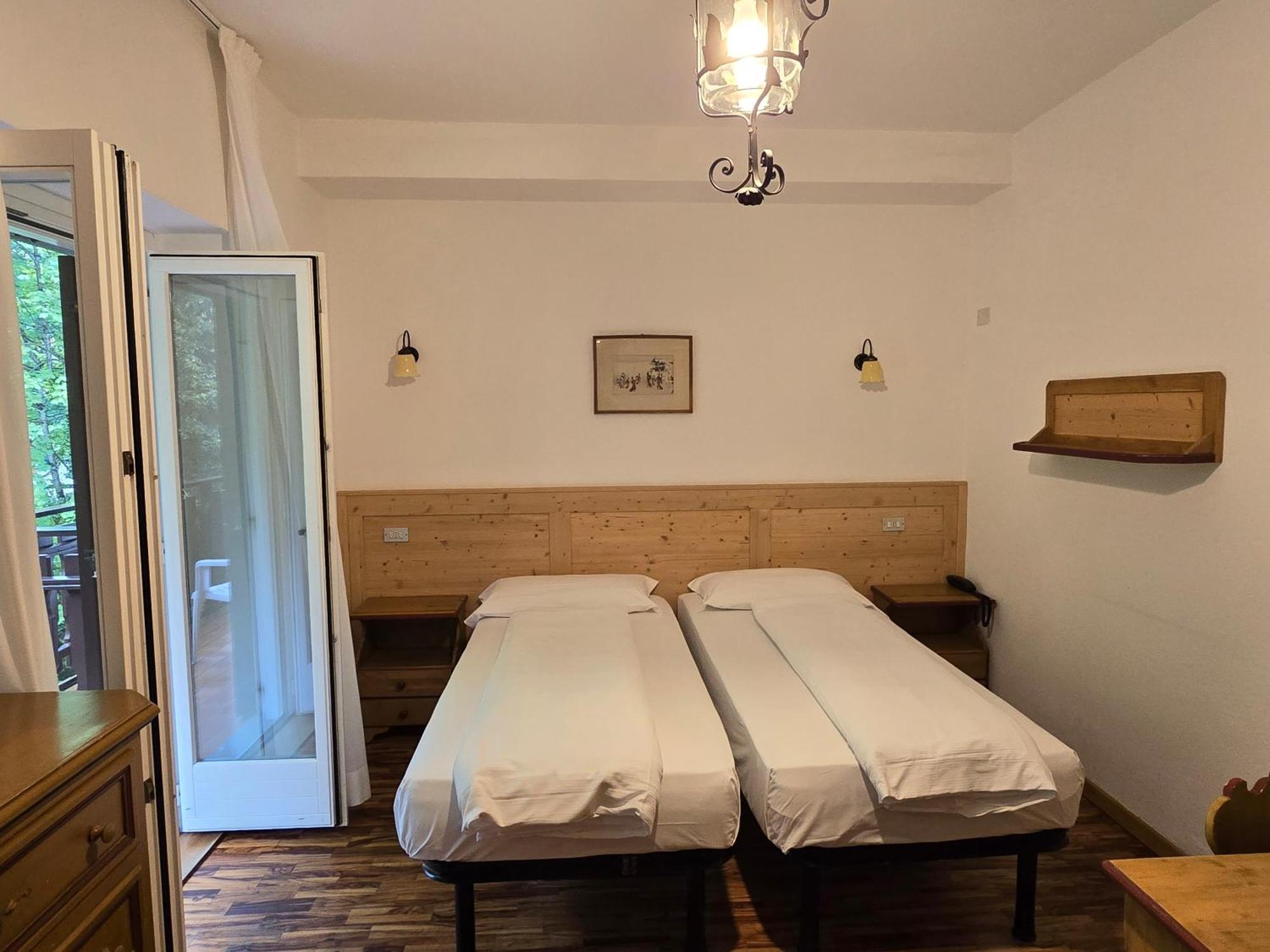 Lago Park Hotel Molveno Ngoại thất bức ảnh