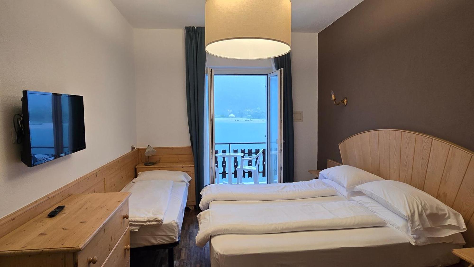 Lago Park Hotel Molveno Ngoại thất bức ảnh